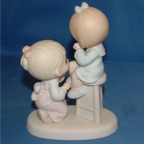 You are Always There For Me - Model# 163600 Precious Moments - Picture 2 of 2